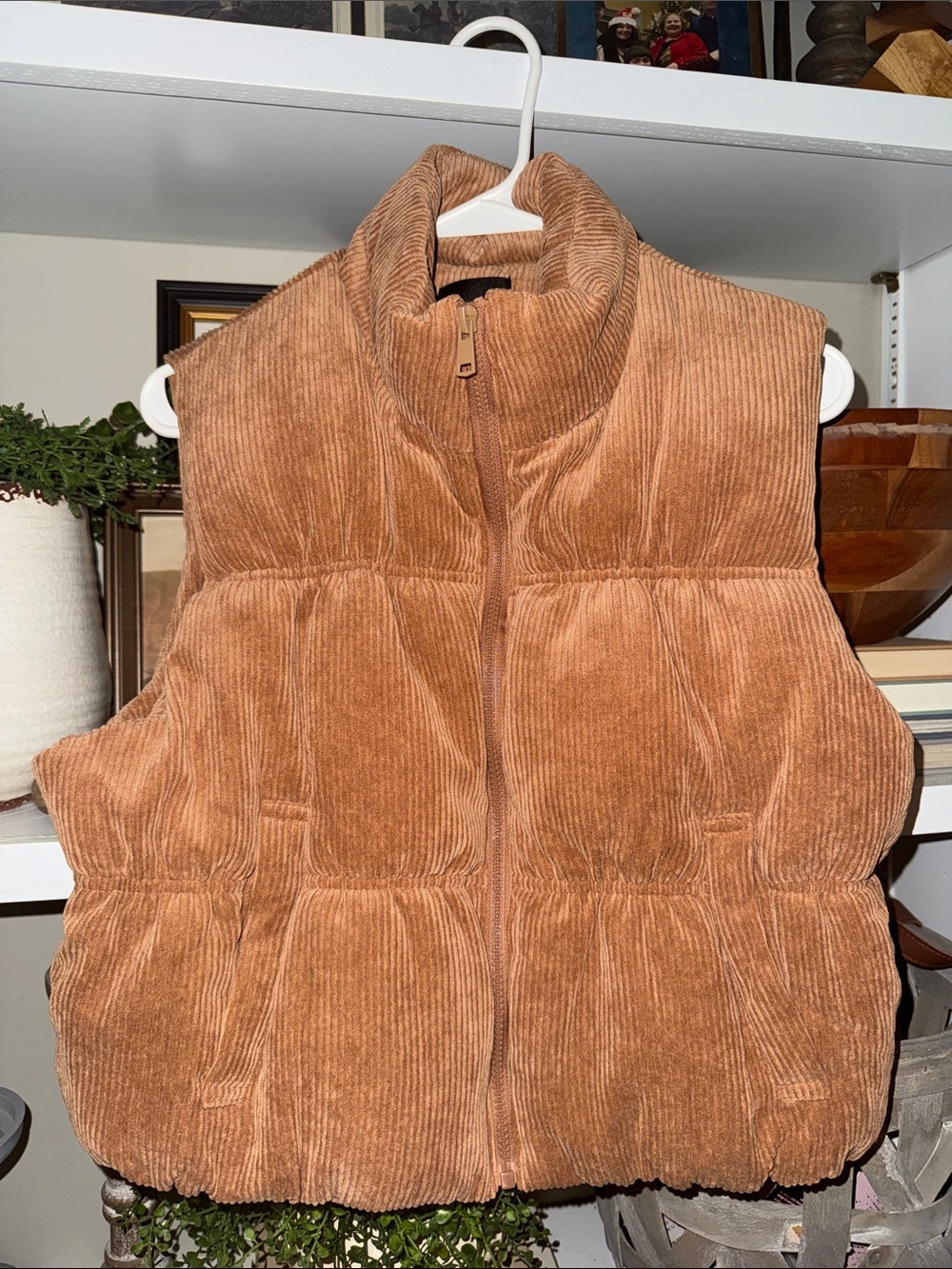 Love Tree Quilted Corduroy Vest in Camel Brown